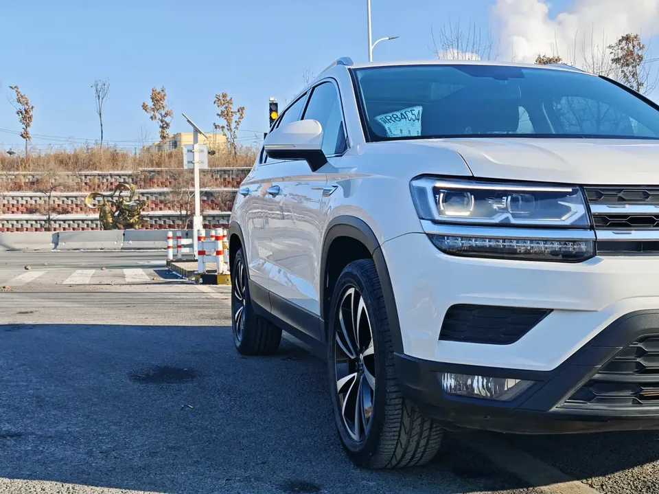 Volkswagen Tharu 280TSI 2WD Luxury Edition 2022 — миниатюра 2
