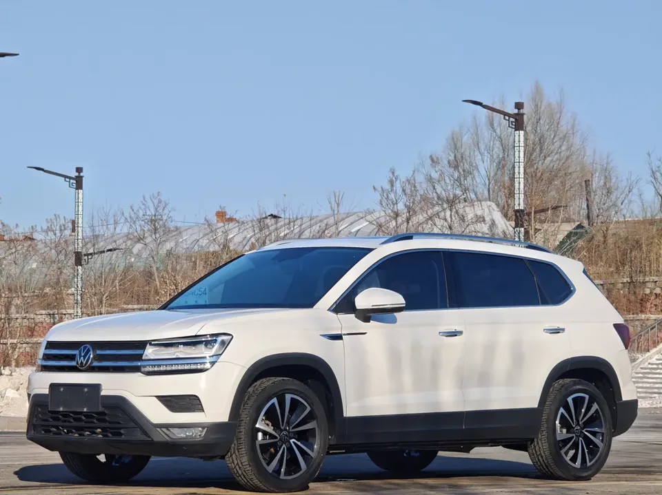 Volkswagen Tharu 280TSI 2WD Luxury Edition 2022 — фото 1, купить с доставкой в Москву