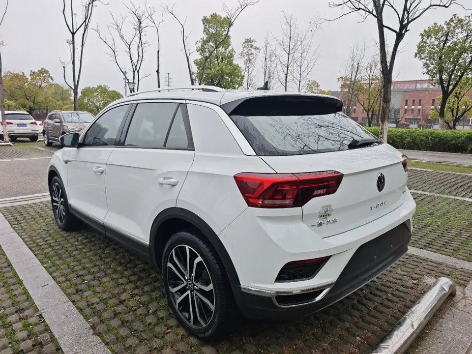 Volkswagen T-Roc Tange 280TSI DSG two-wheel drive comfort PLUS 2022 — миниатюра 3