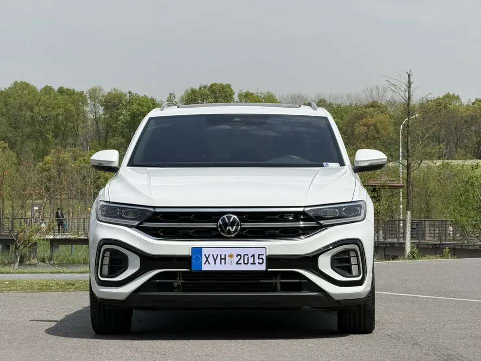 Volkswagen T-Roc 2024