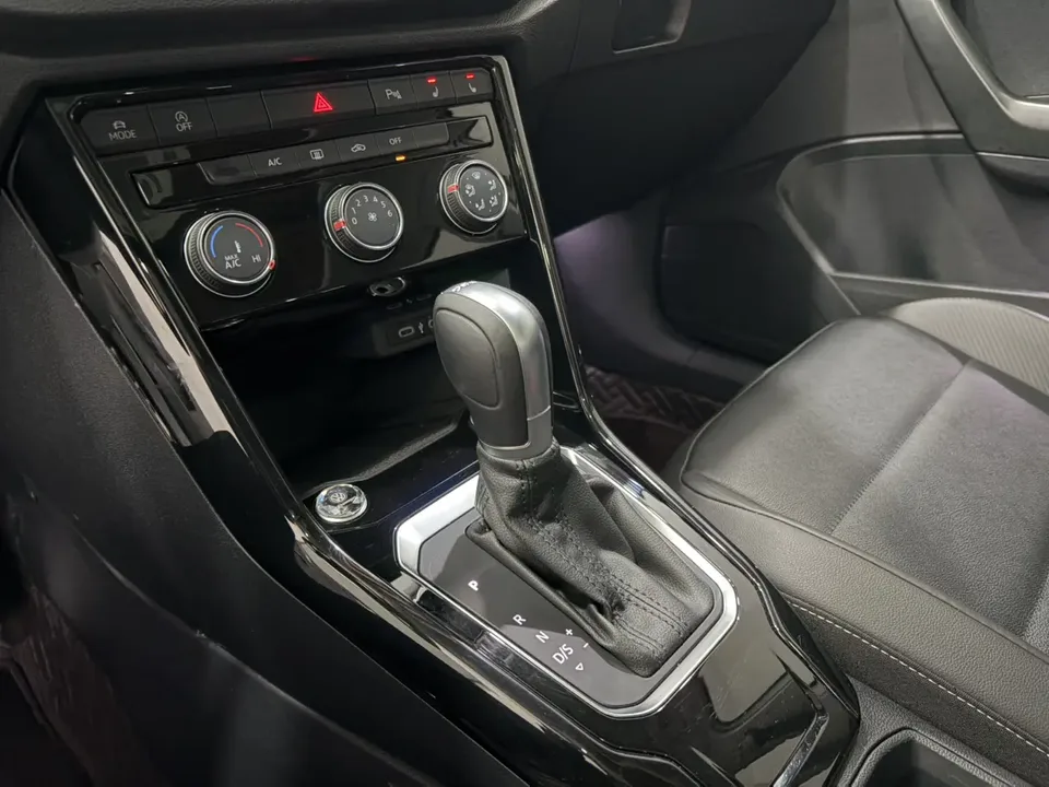 Volkswagen T-Roc T-Roc 2022 Tange 280TSI DSG two-wheel drive comfort PLUS 2023 — thumbnail 4
