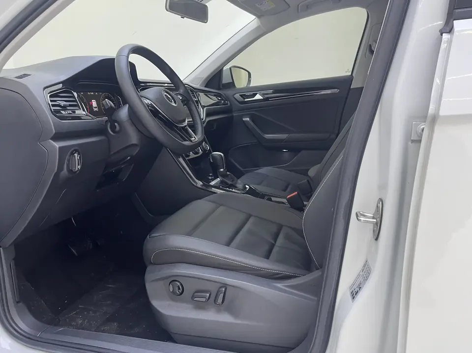 Volkswagen T-Roc TANG 2022 280TSI DSG 2WD Comfort PLUS 2023 — thumbnail 4