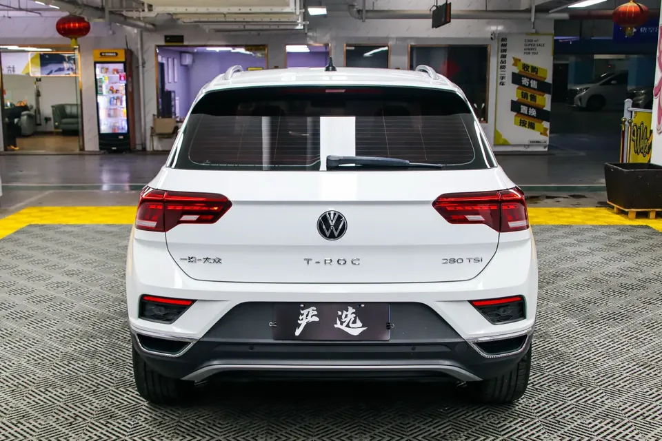 Volkswagen T-Roc T-Roc 2022 2021 Tangeu 280TSI DSG Two-Wheel Drive Elite Smart Edition 2022 — thumbnail 2