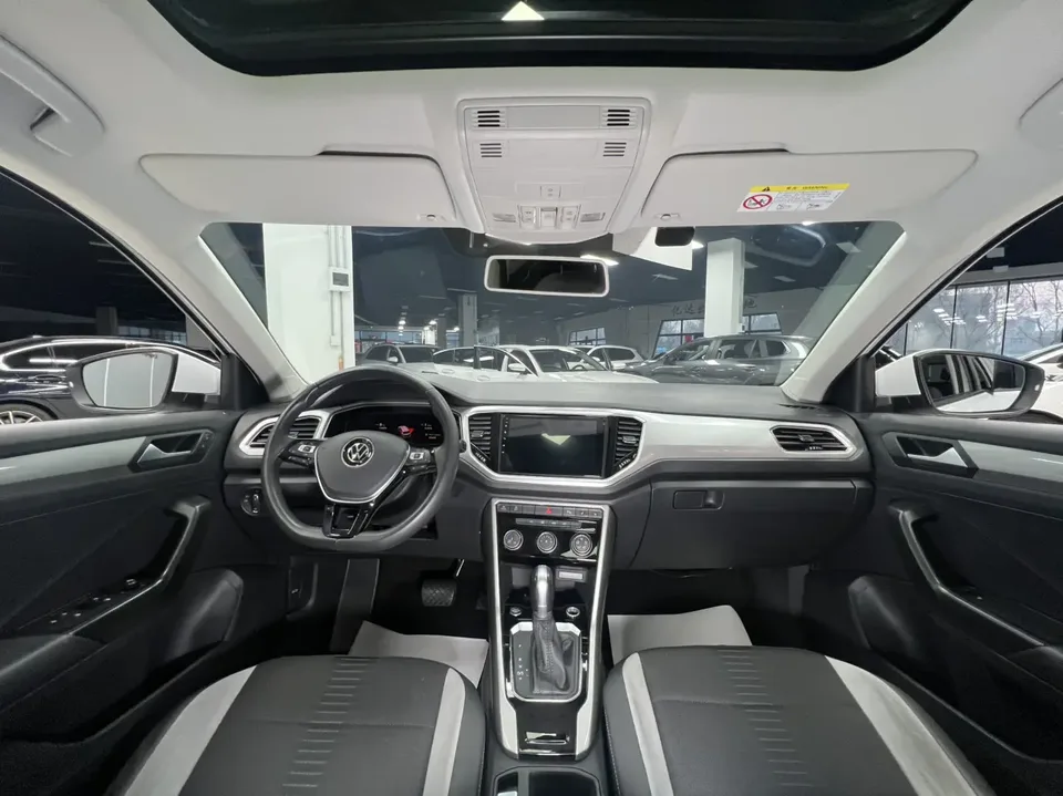 Volkswagen T-Roc Tanyue 280TSI DSG 2WD Elite PLUS 2022 — миниатюра 4