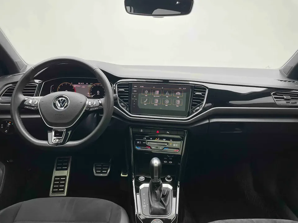 Volkswagen T-Roc Tangeu 280TSI DSG four-wheel drive luxury smart version 2022 — миниатюра 3