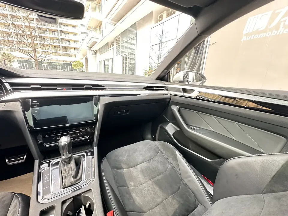 Volkswagen Arteon Volkswagen CC 2021 330TSI Dazzling Edition 2022 — миниатюра 5
