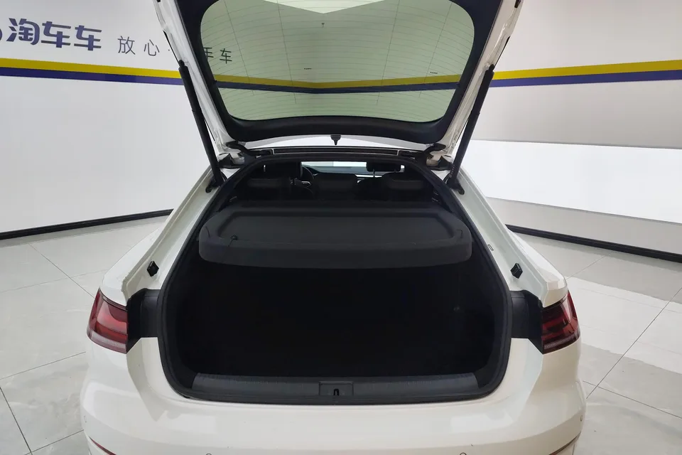 Volkswagen Arteon Volkswagen CC 2023 380TSI Eye-catching Edition 2023 — thumbnail 4