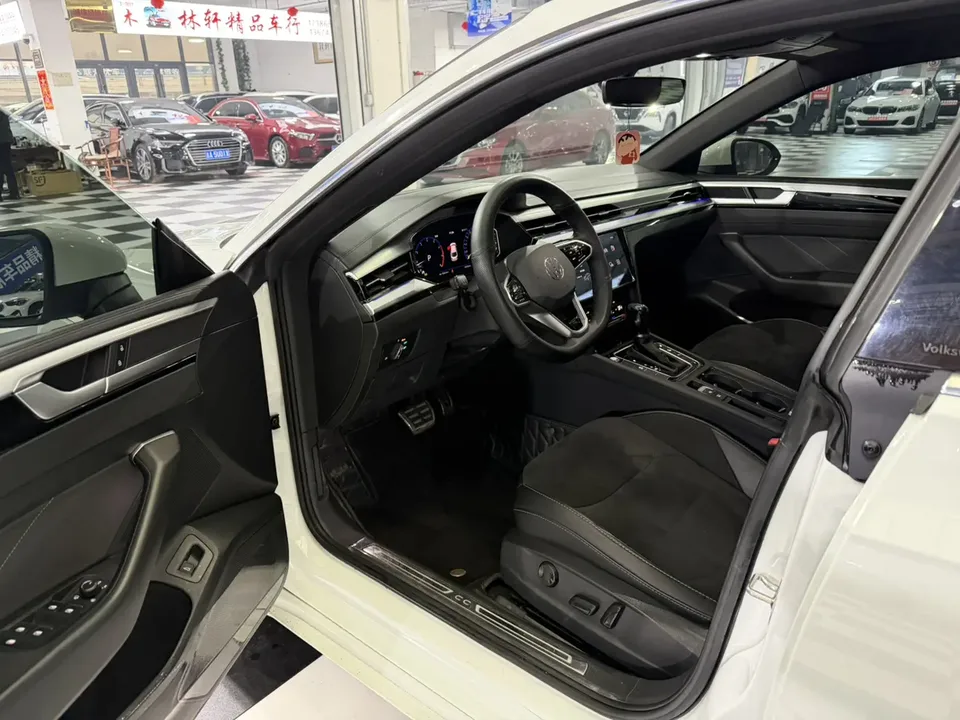 Volkswagen Arteon Volkswagen CC 2023 330TSI Dazzling Edition 2023 — миниатюра 5