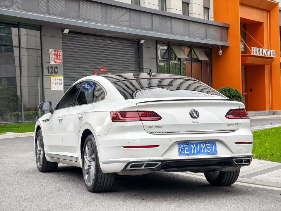 Volkswagen Arteon 380TSI Eye-catching Edition 2024 — миниатюра 2