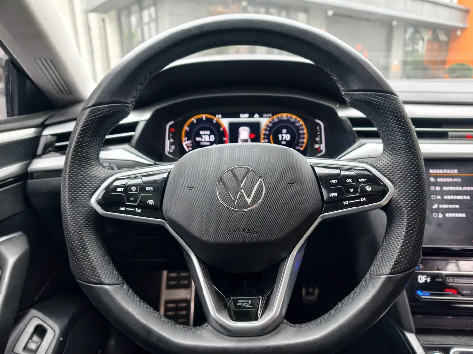 Volkswagen Arteon 380TSI Eye-catching Edition 2024 — миниатюра 4