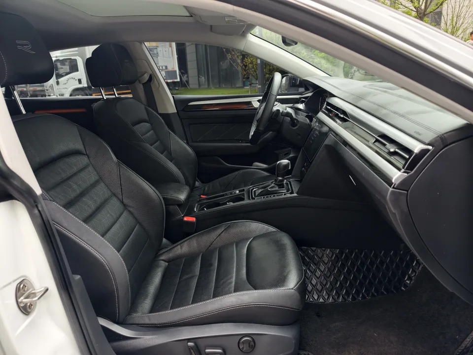 Volkswagen Arteon 380TSI Eye-catching Edition 2024 — миниатюра 5