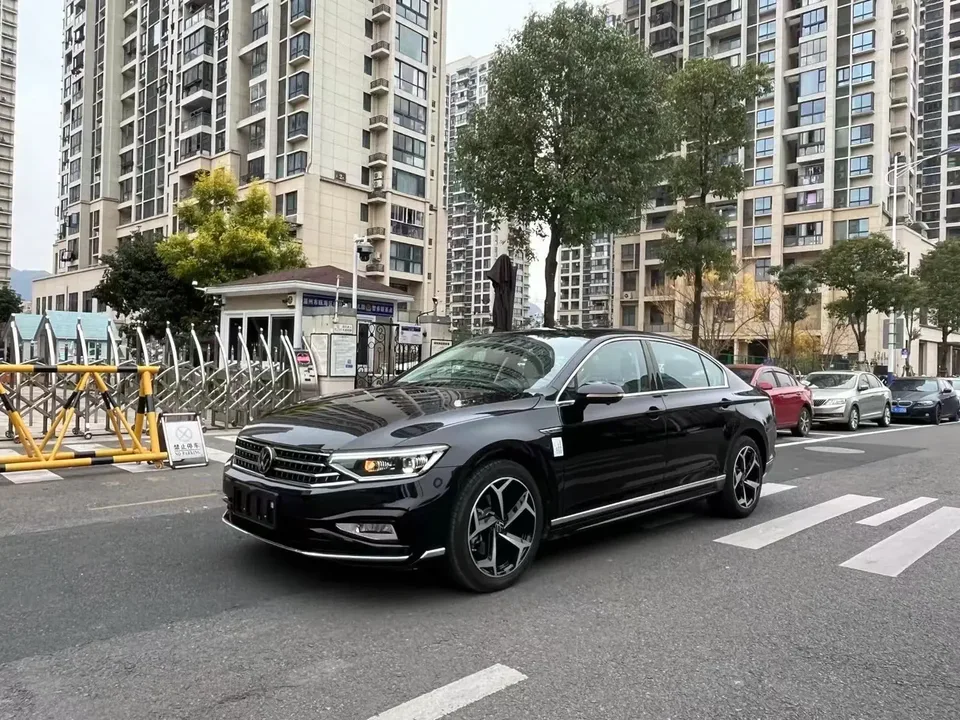 Volkswagen Magotan 2023