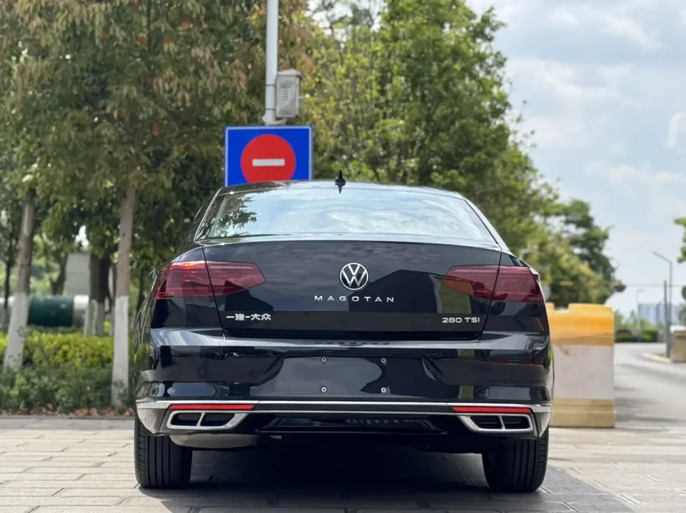 Volkswagen Magotan Magotan 2023 2 million commemorative edition 280TSI DSG comfort model 2026 — миниатюра 2