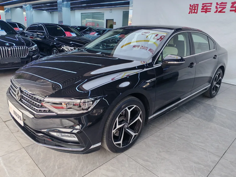 Volkswagen Magotan 2024