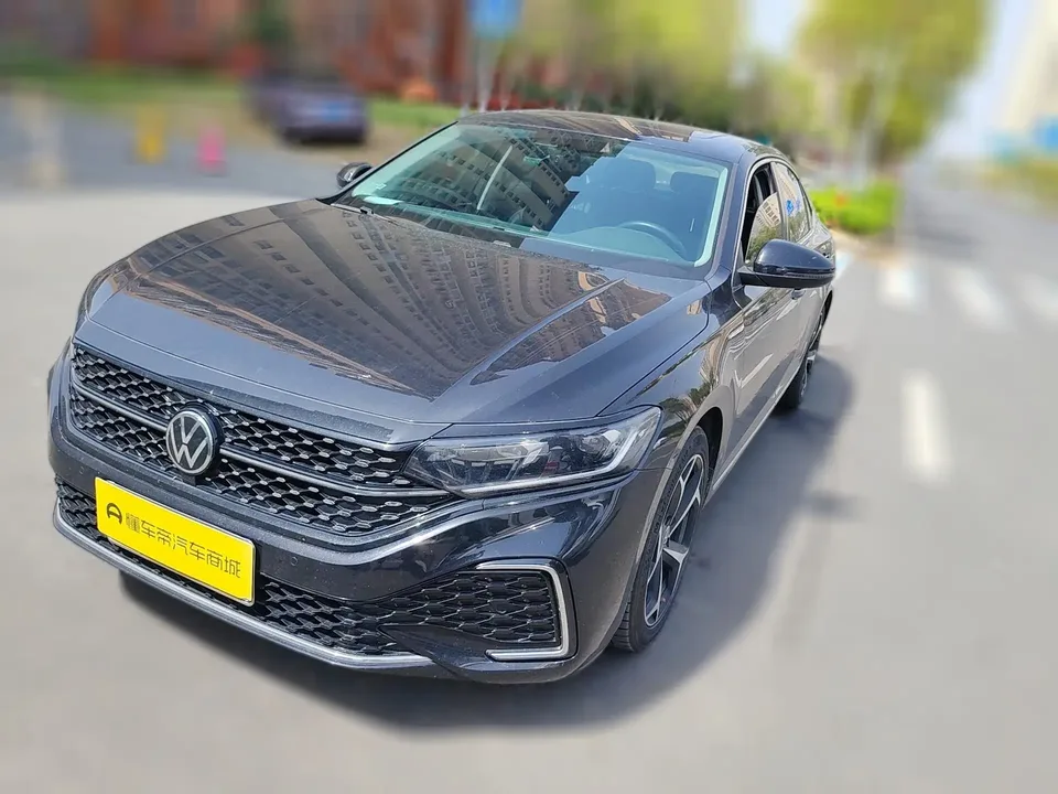 Volkswagen Passat 2024