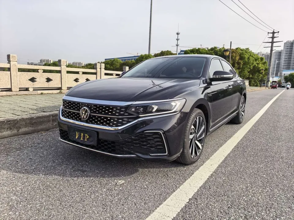 Volkswagen Passat 2022