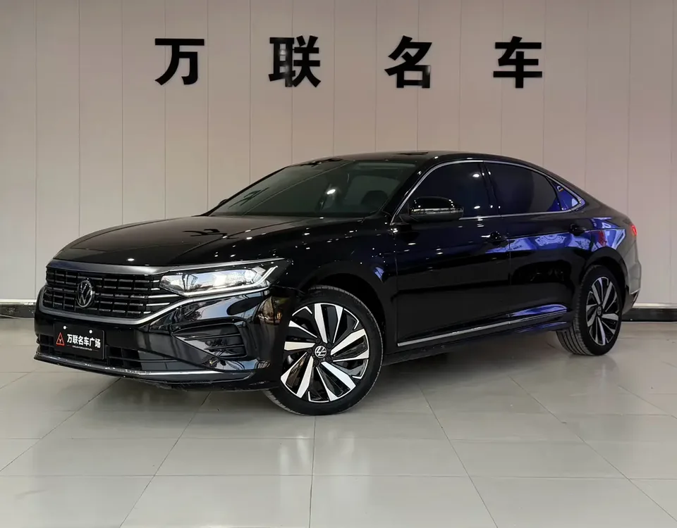 Volkswagen Passat 2022