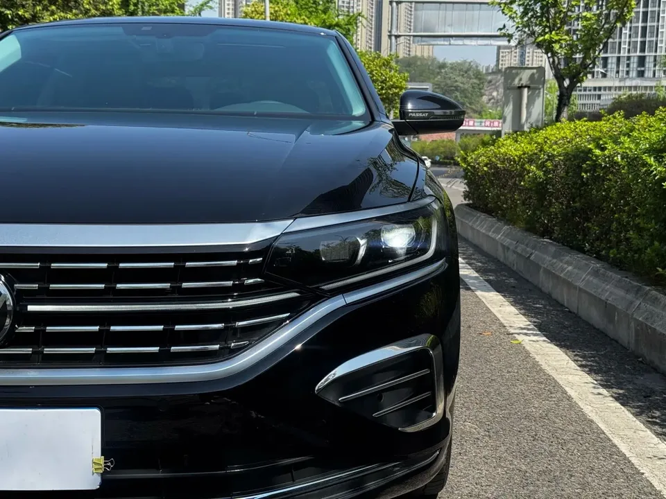 Volkswagen Passat Passat 2023 330TSI Elite Edition 2024 — миниатюра 3