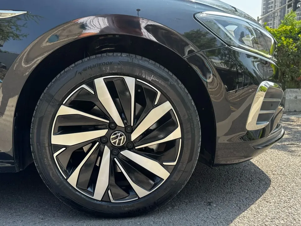 Volkswagen Passat Passat 2023 330TSI Elite Edition 2024 — миниатюра 4