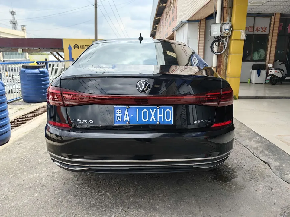 Volkswagen Passat Passat 2022 330TSI Deluxe Edition 2022 — миниатюра 2