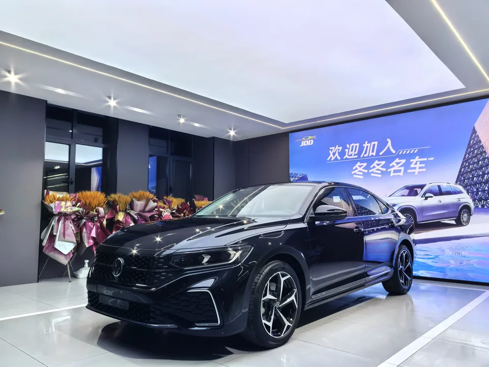 Volkswagen Passat 2023