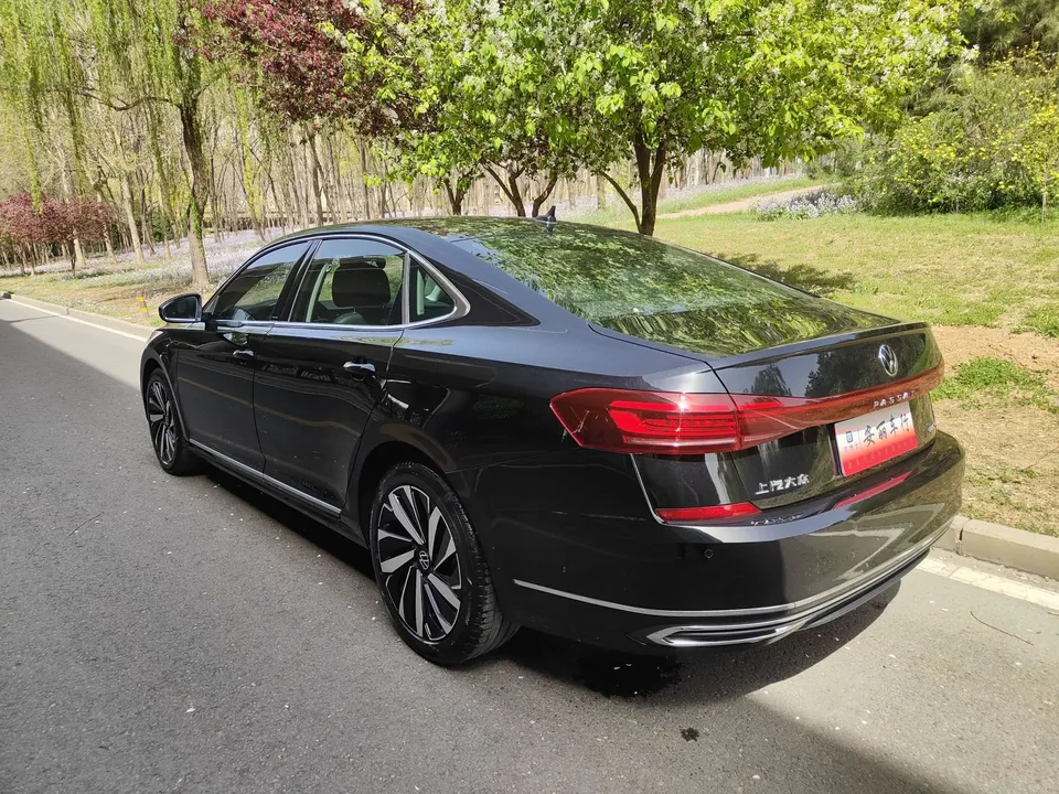 Volkswagen Passat Passat 2024 380TSI Elite Edition 2024 — миниатюра 2