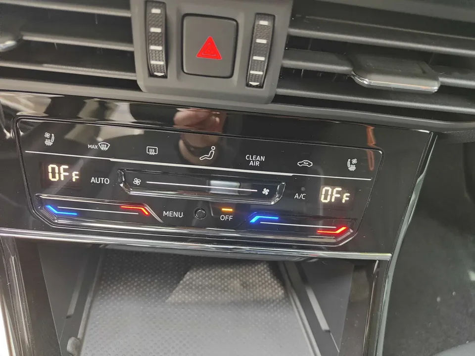Volkswagen Passat Passat 2024 380TSI Elite Edition 2024 — миниатюра 3