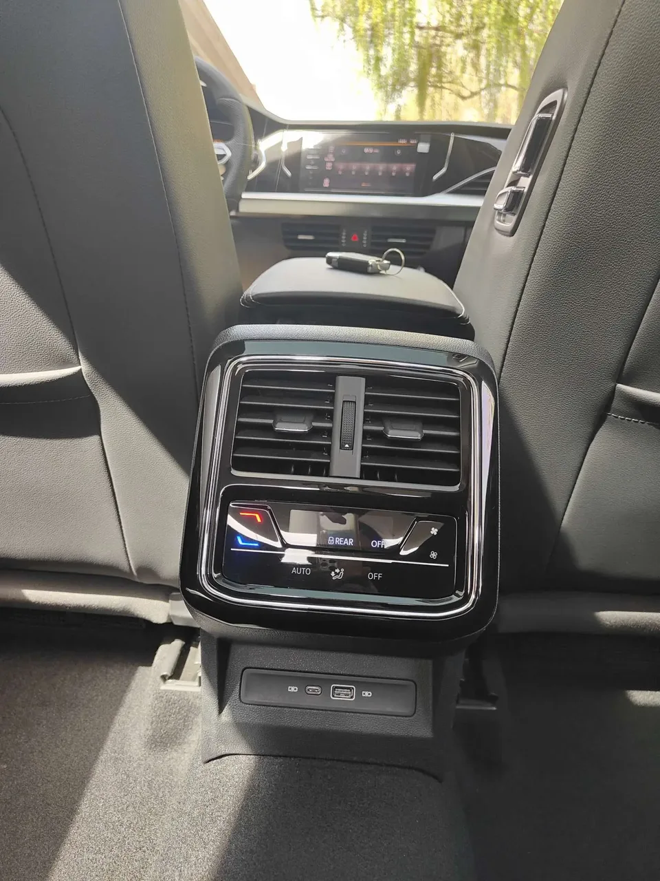 Volkswagen Passat Passat 2024 380TSI Elite Edition 2024 — миниатюра 4