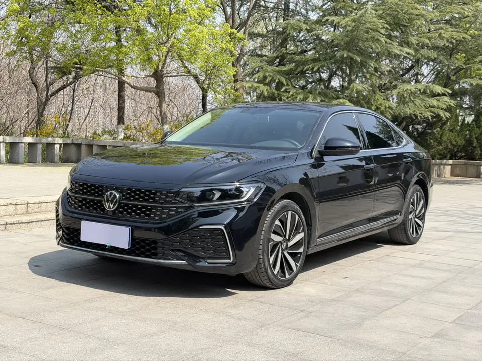 Volkswagen Passat 2022