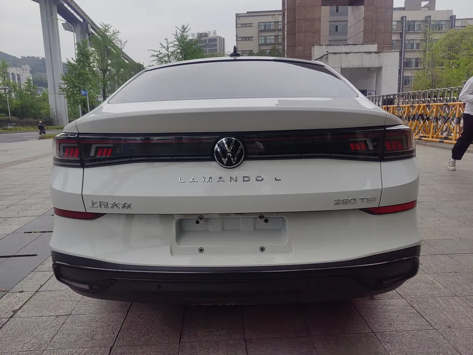 Volkswagen Lamando Lingdu Lingdu L 280TSI DSG Hot Edition 2023 — миниатюра 2