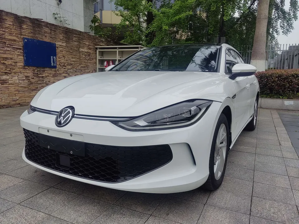 Volkswagen Lamando Lingdu Lingdu L 280TSI DSG Hot Edition 2023 — фото 1, купить с доставкой в Москву