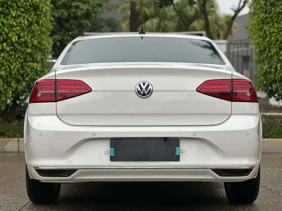 Volkswagen Lamando Lingdu 2021 230TSI DSG Fashion Edition 2022 — миниатюра 4