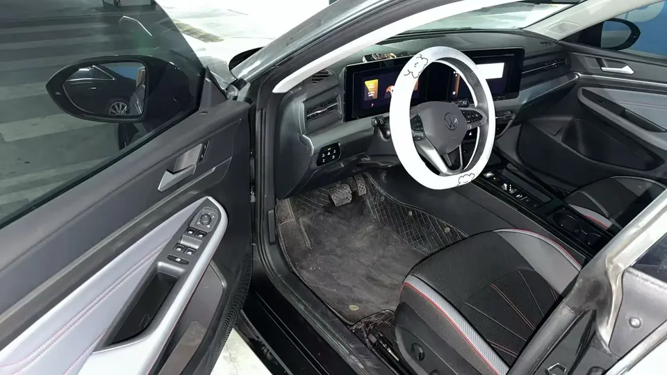 Volkswagen Lamando Lingdu Lingdu L 280TSI DSG Hot Edition 2023 — миниатюра 4