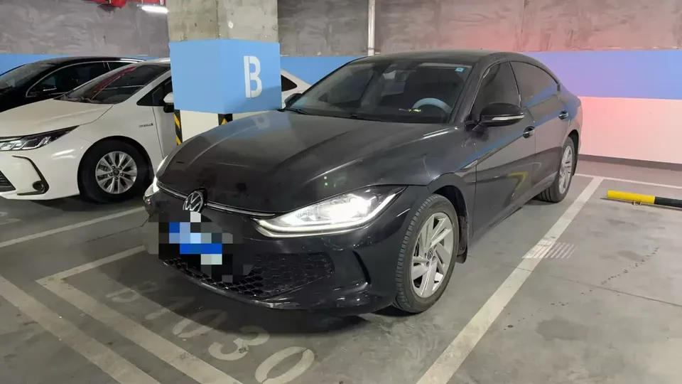 Volkswagen Lamando Lingdu Lingdu L 280TSI DSG Hot Edition 2023 — фото 1, купить с доставкой в Москву