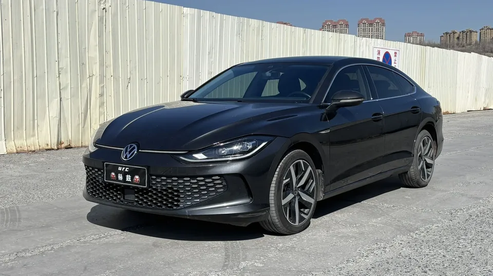 Volkswagen Lamando Lingdu Lingdu L 280TSI DSG Cool Edition 2023 — фото 1, купить с доставкой в Москву