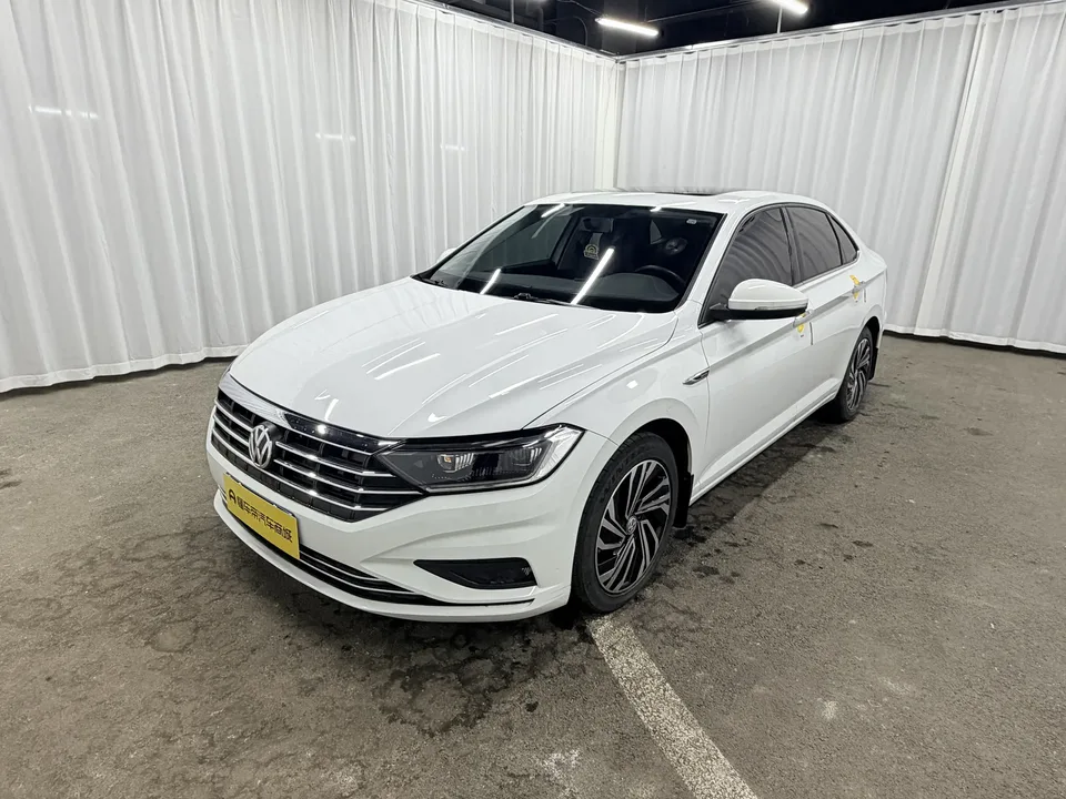 Volkswagen Sagitar 2022