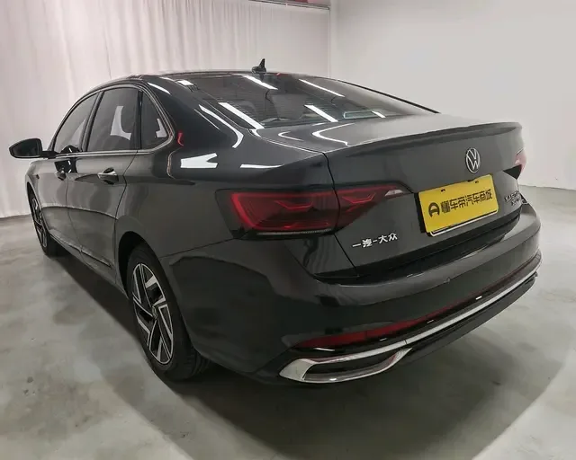 Volkswagen Sagitar 2023 Sagitar 300TSI DSG Beyond Edition 2024 — миниатюра 2