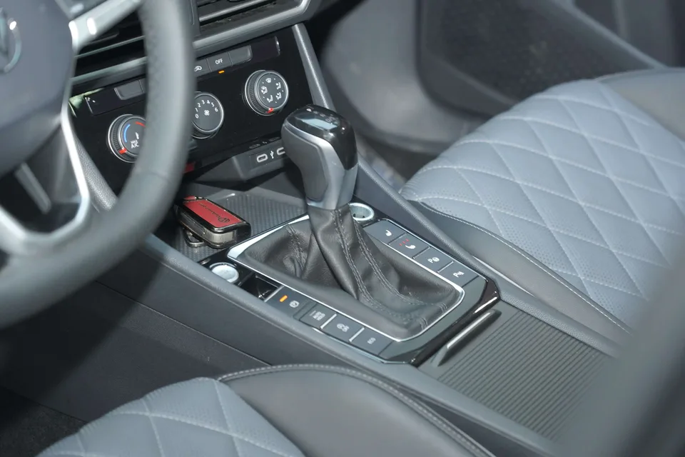 Volkswagen Sagitar 2023 Sagitar 300TSI DSG Beyond Edition 2024 — миниатюра 5