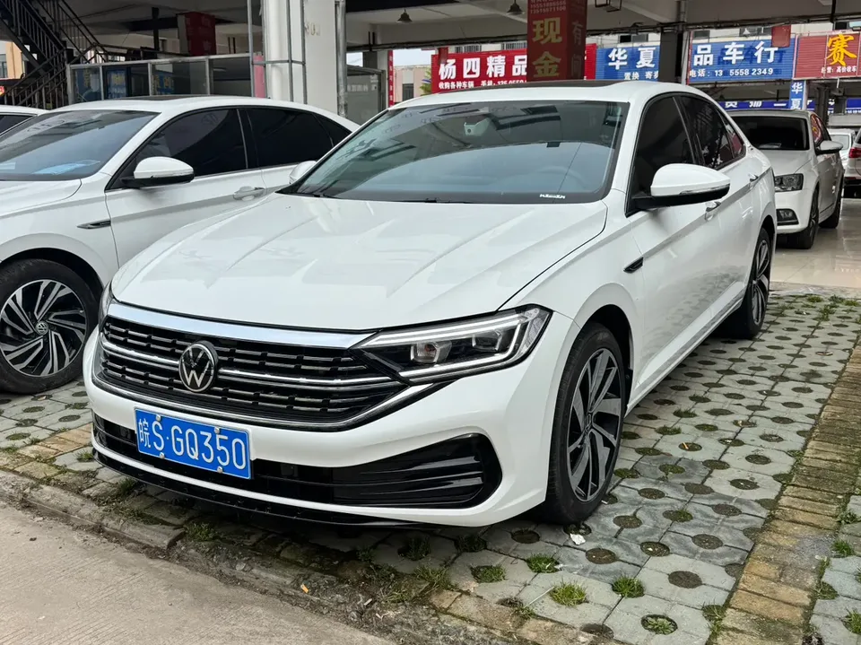 Volkswagen Sagitar 2024