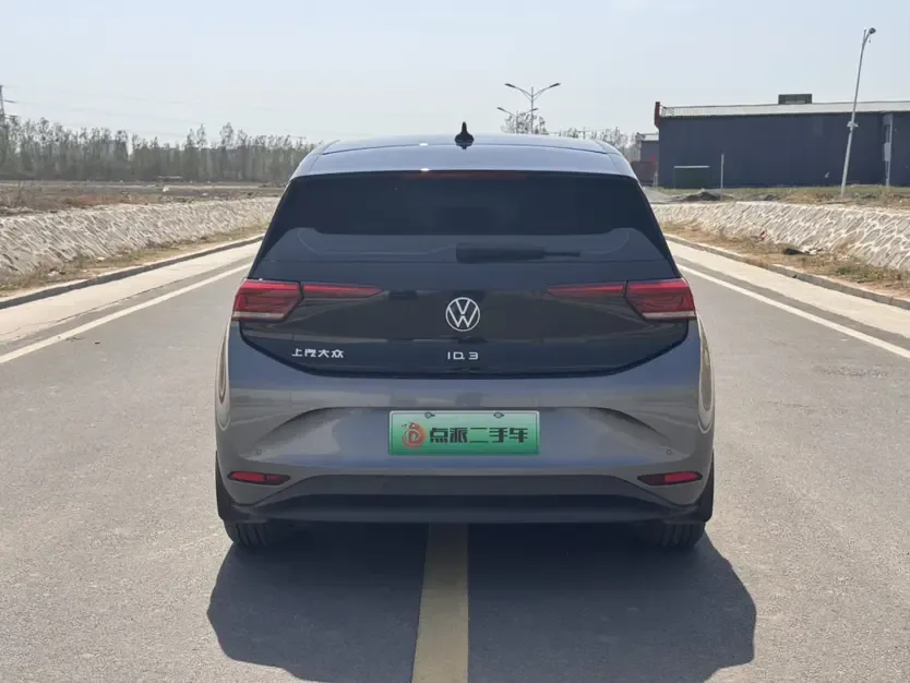 Volkswagen ID.3 Upgraded Pure Smart Edition 2024 — миниатюра 2