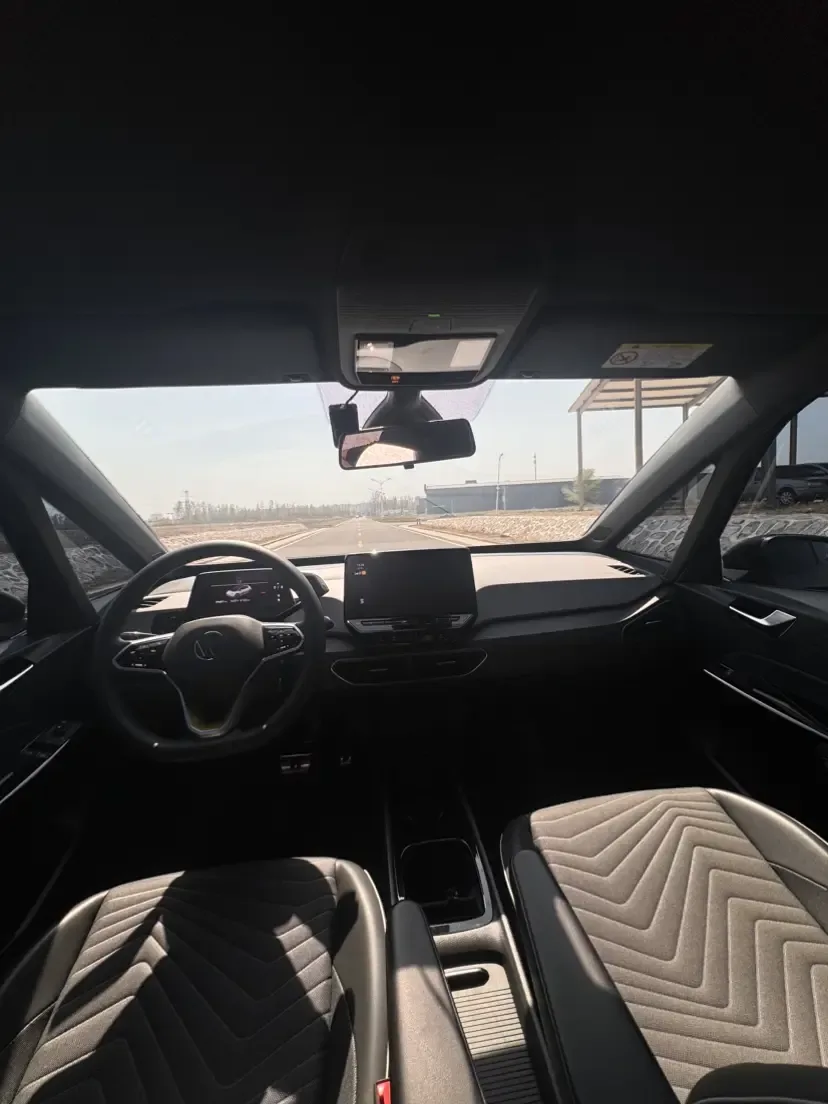 Volkswagen ID.3 Upgraded Pure Smart Edition 2024 — миниатюра 3