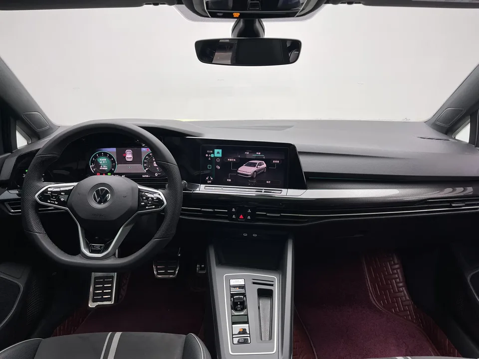 Volkswagen Golf golf 2023 280TSI DSG R-Line Lite 2024 — миниатюра 4