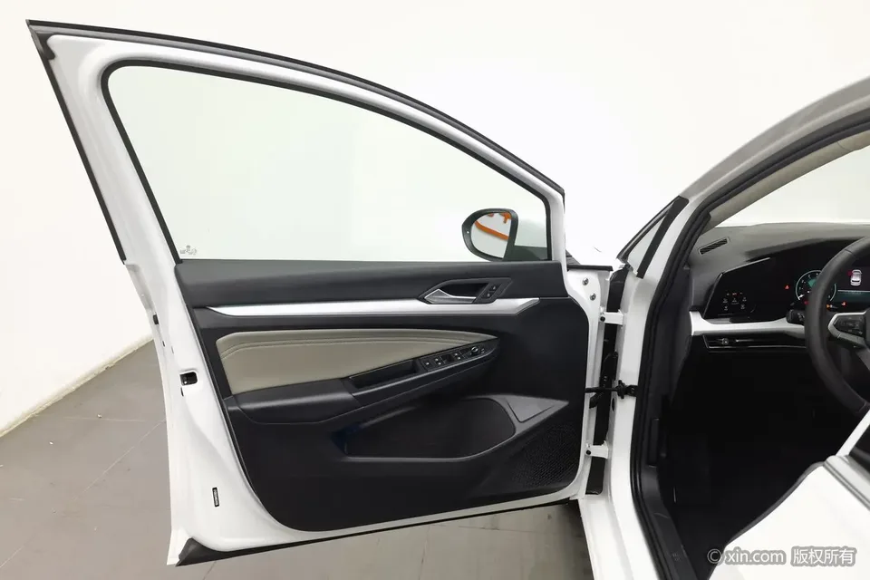 Volkswagen Golf golf 2023 280TSI DSG Pro 2022 — thumbnail 4