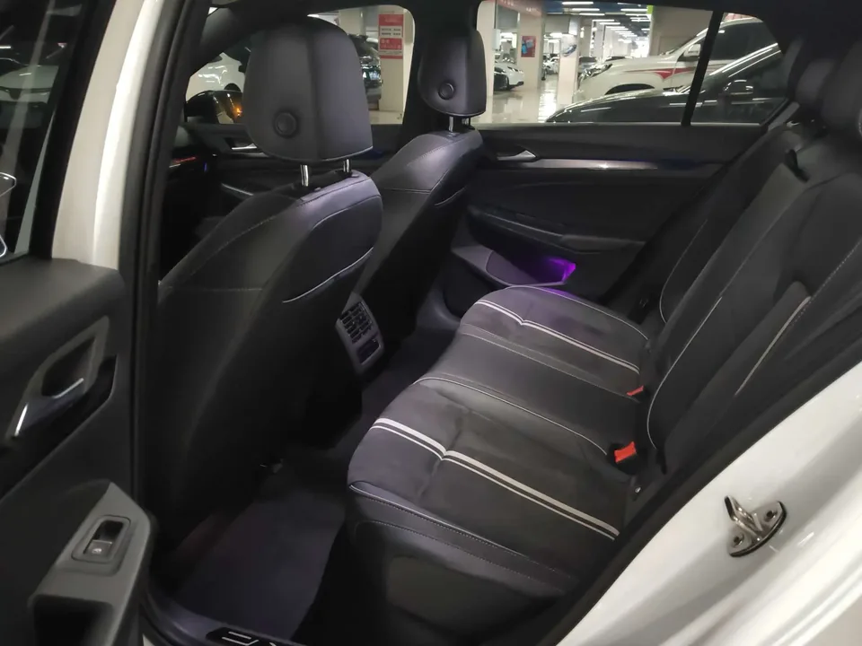 Volkswagen Golf Golf 2021 280TSI DSG R-Line 2022 — миниатюра 4