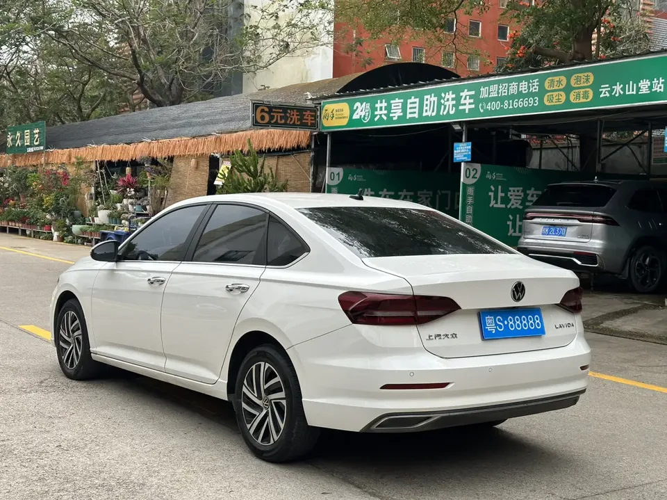 Volkswagen Lavida Lavida 2022 1.5L Automatic Comfort Edition 2022 — thumbnail 2