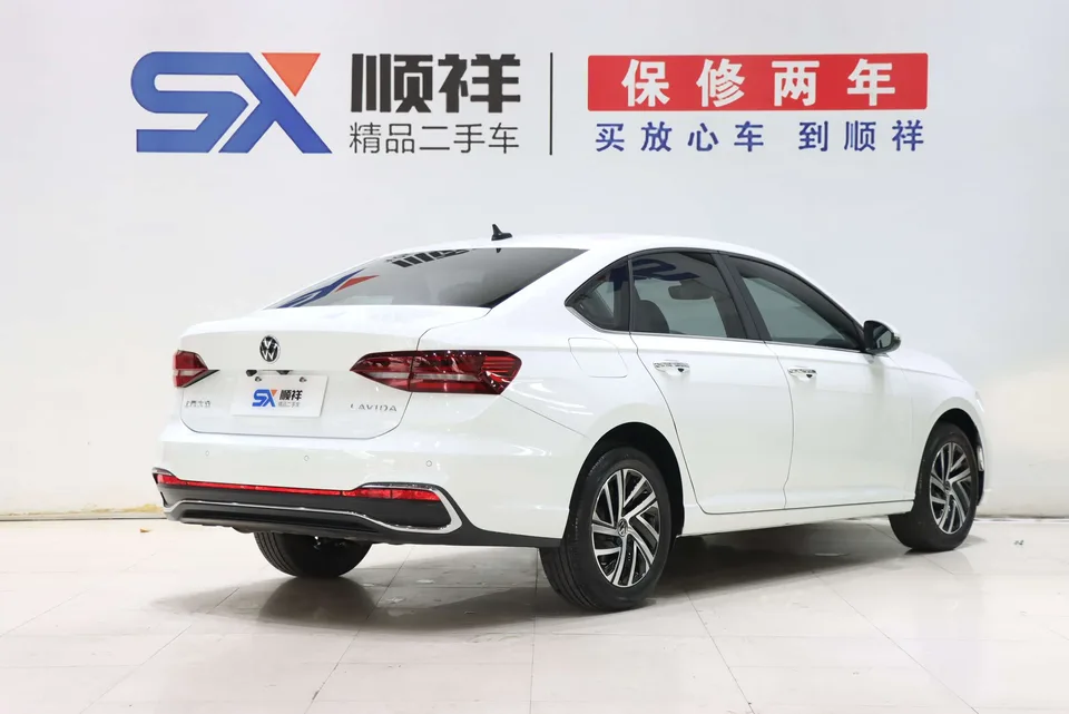 Volkswagen Lavida Lavida 2023 1.5L automatic full version 2022 — миниатюра 5