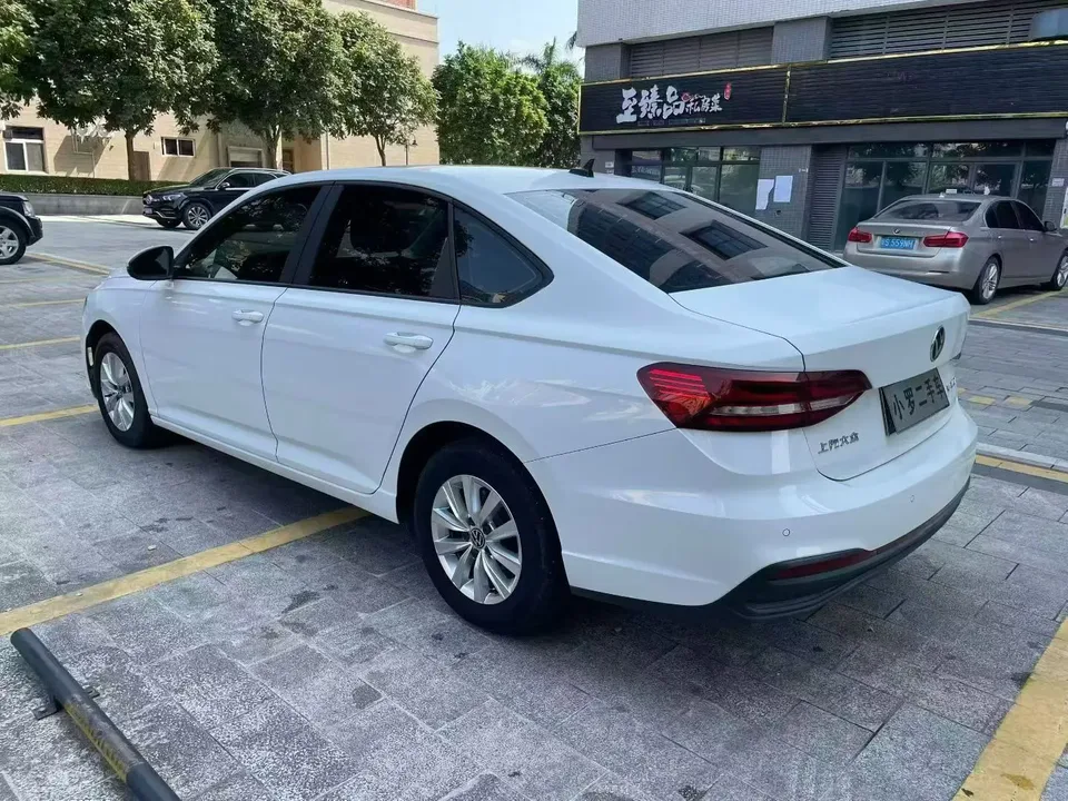 Volkswagen Lavida facelift 1.5L automatic 5 million version 2023 — миниатюра 4