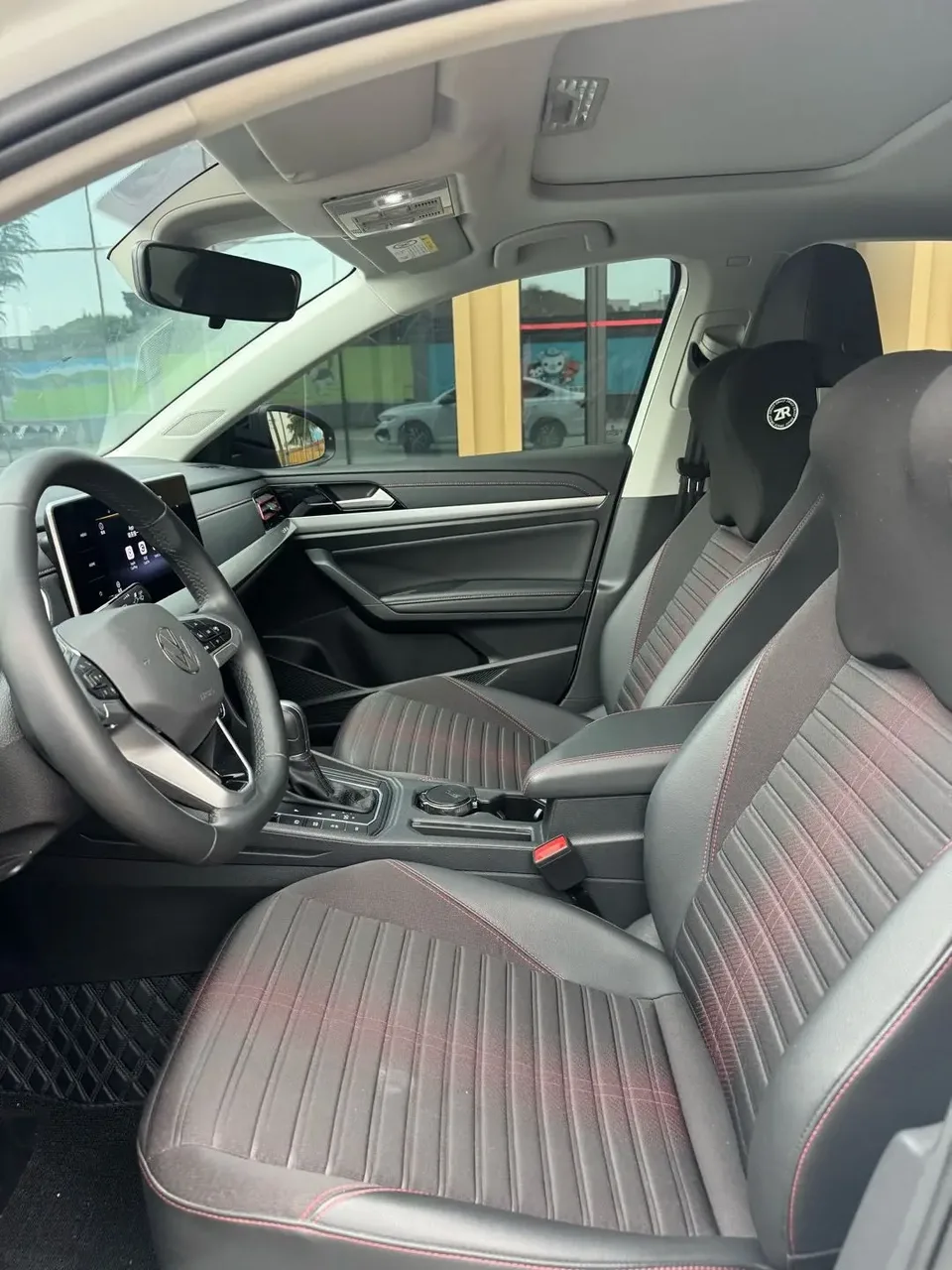 Volkswagen Lavida 300TSI DSG Full Edition 2023 — миниатюра 5