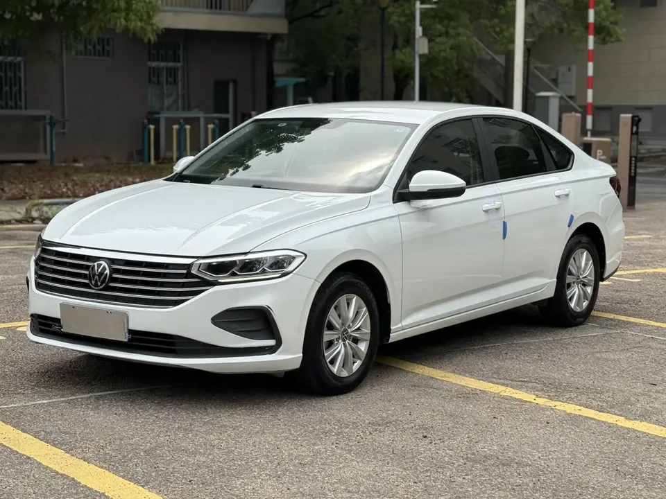Volkswagen Lavida Lavida 2023 Modified 1.5L Automatic Deyi Edition 2023 — photo 1, buy with delivery to Moscow