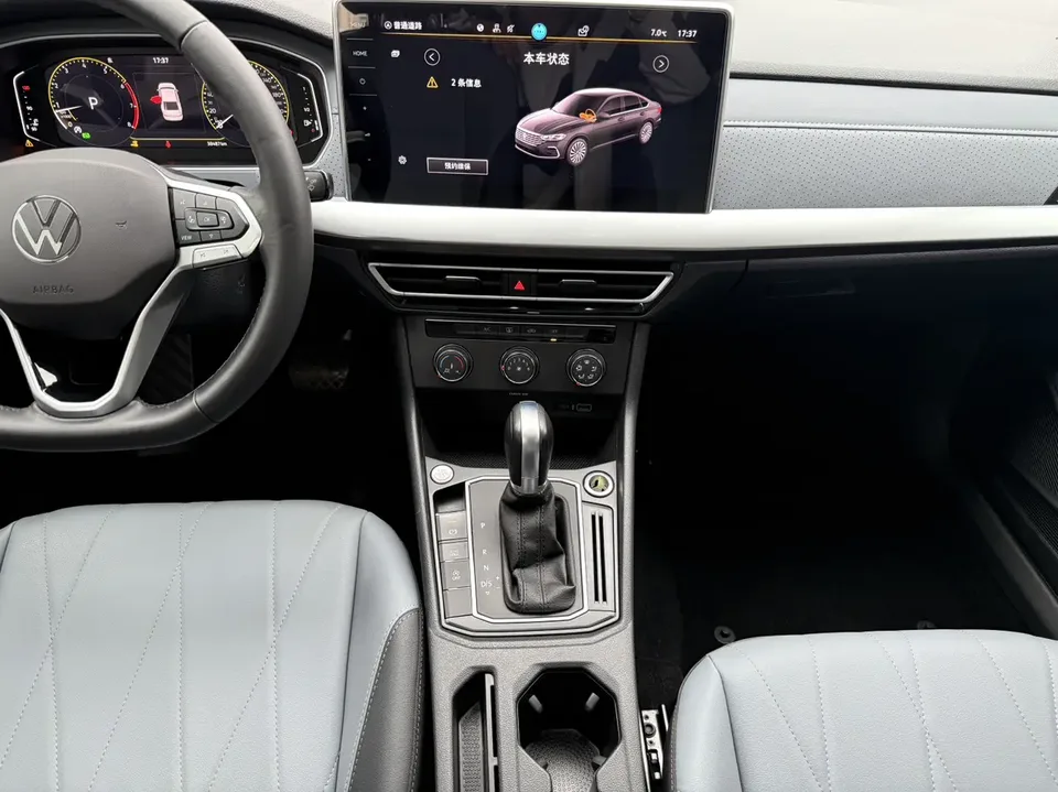 Volkswagen Lavida facelift 1.5L automatic 5 million version 2023 — миниатюра 2